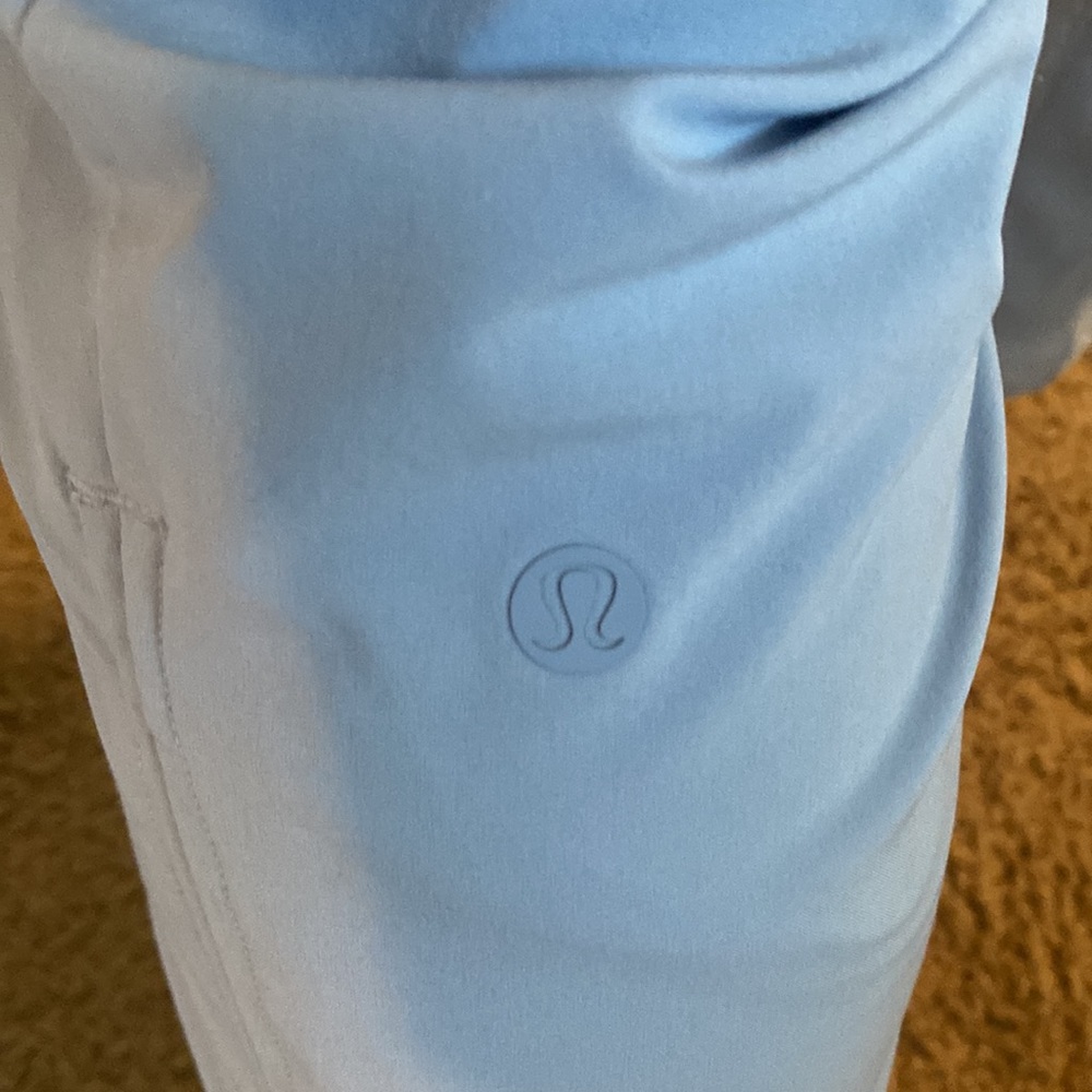 Lulu Lemon joggers / pants - Picture 3 of 3